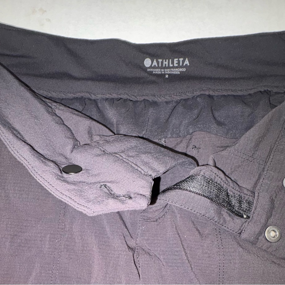 Athleta Trekkie Bermuda 2.0 Shorts athletic outdoor black womens size 2 - Picture 5 of 9